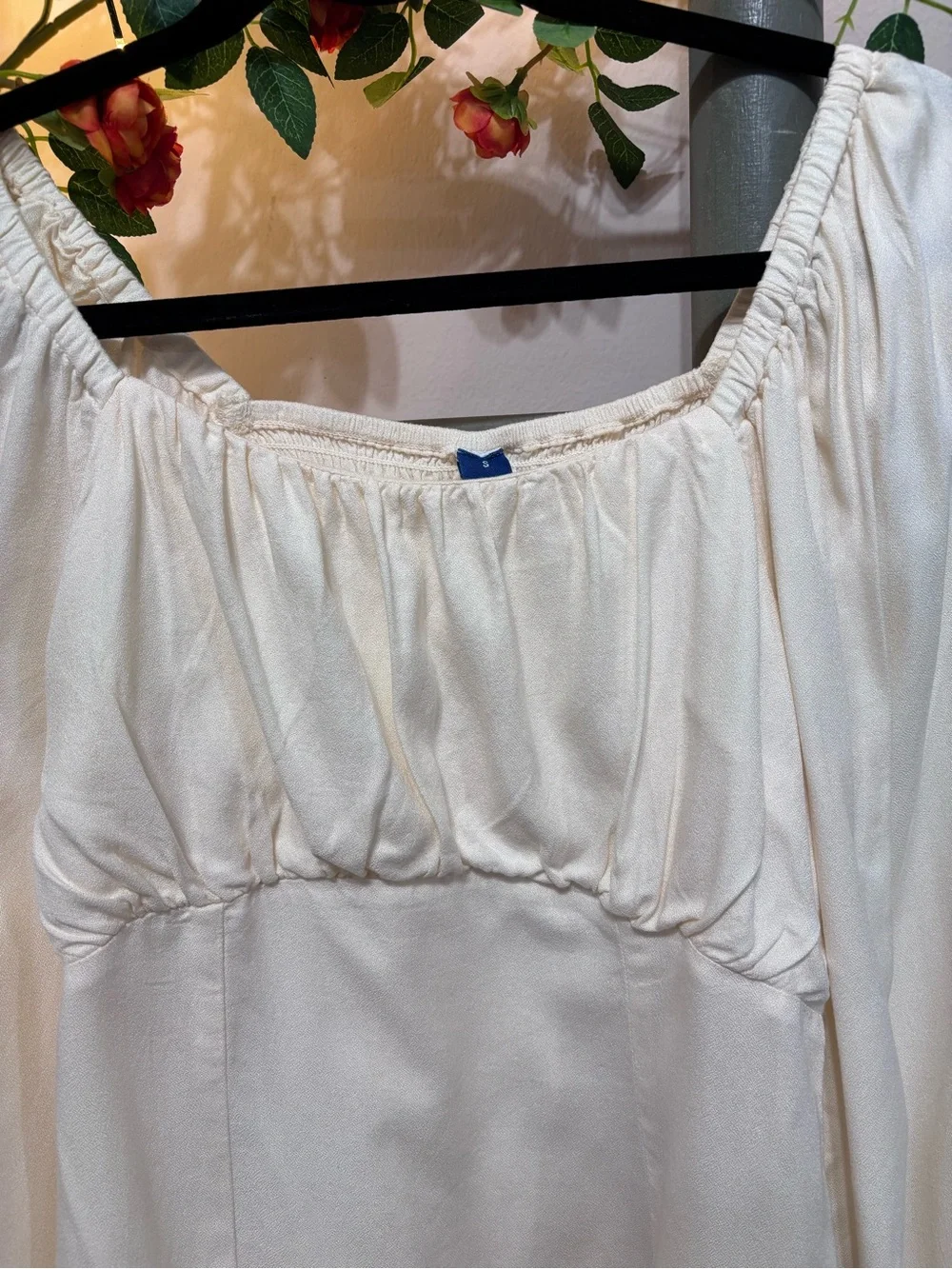 Old Navy Cream‎ Peasant Blouse with Long Puff Sleeves
